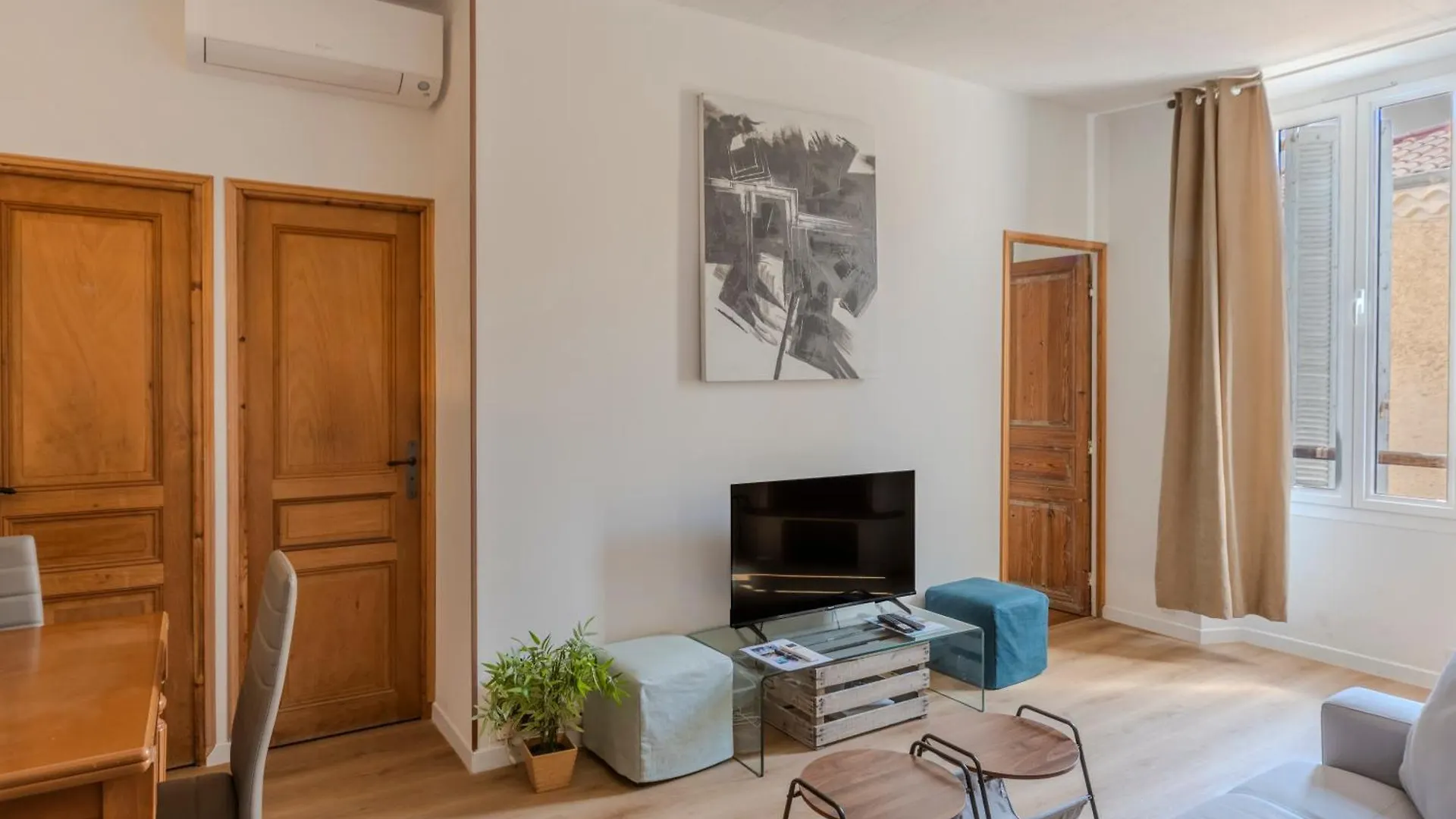 Frgk - 3 Bedrooms Historic Center Cannes 0*,  France
