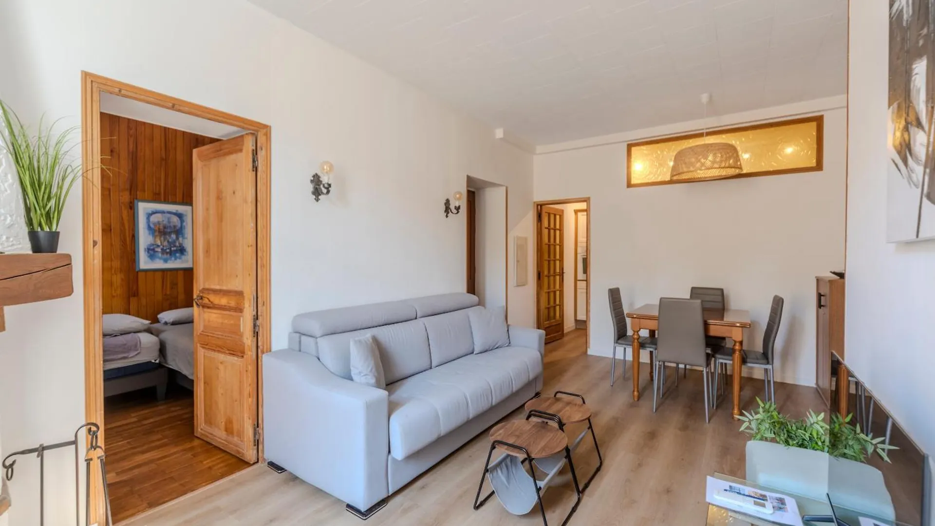 Frgk - 3 Bedrooms Historic Center Cannes Apartment