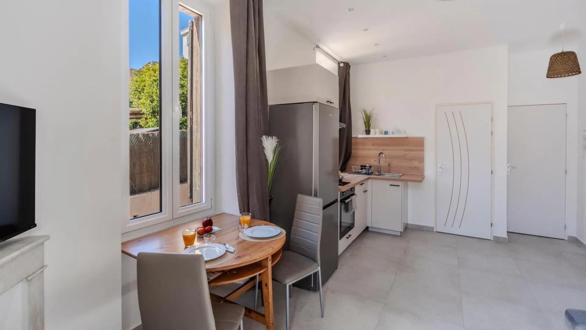 Frgk - 3 Bedrooms Historic Center Cannes